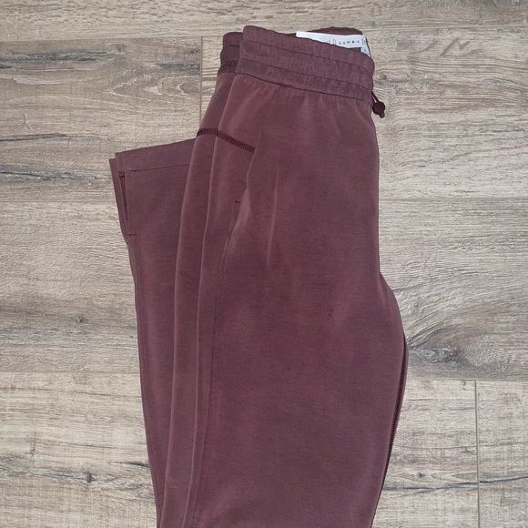 Brushed Softstreme Split-Hem High-Rise Pant (Red Merlot) - Picture 7 of 8